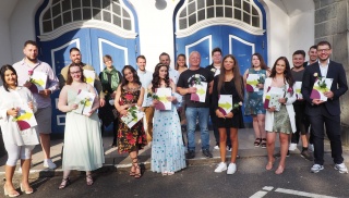 Ein heißer Tag beendet eine „heiße“ Zeit am Bergischen Kolleg